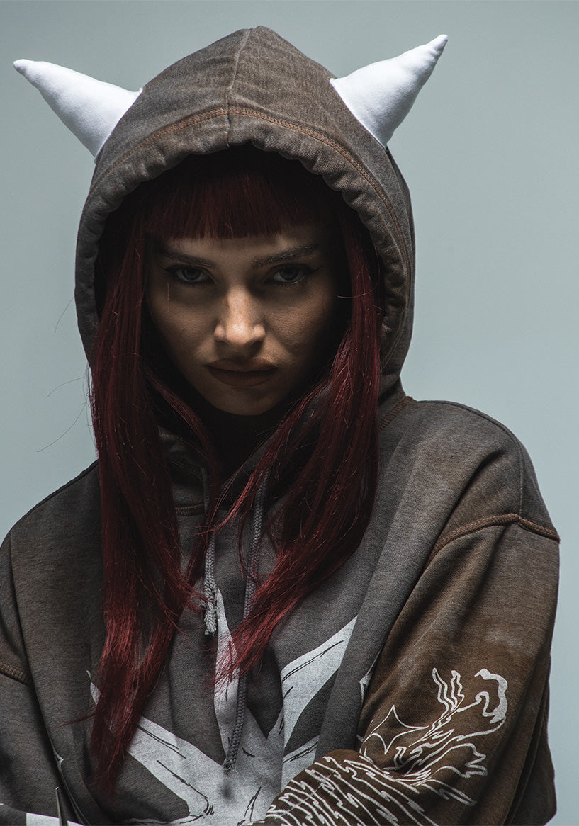 1/1 White horns hoodie
